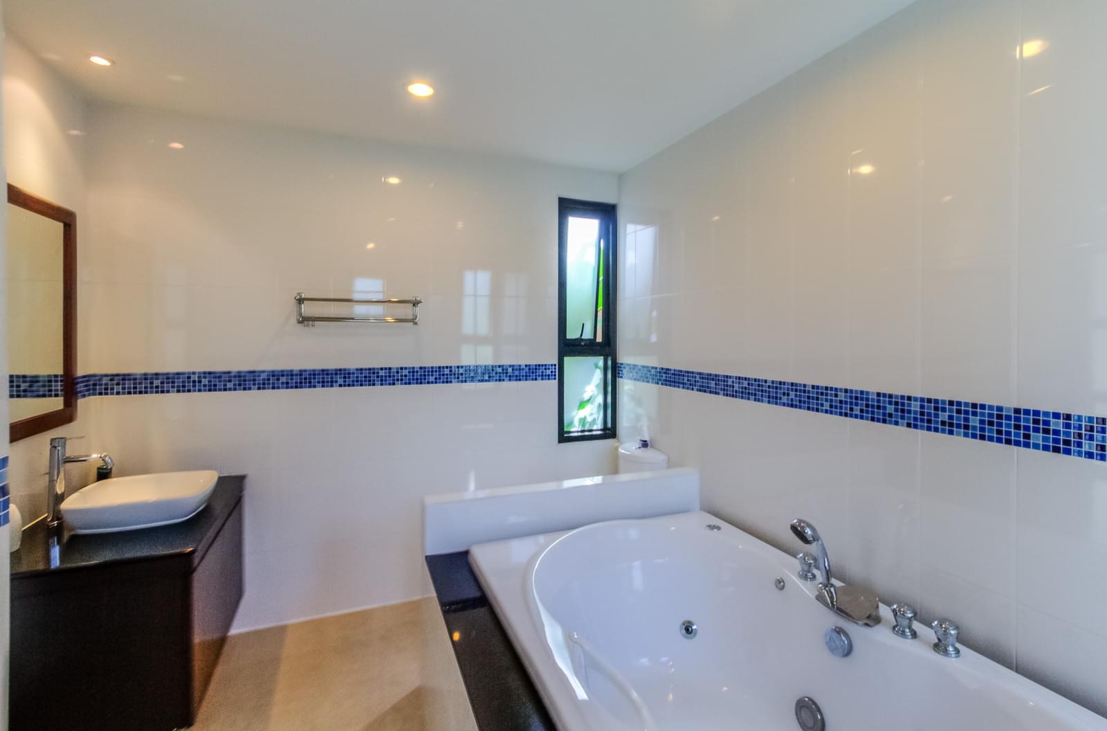 Property image - gallery 49