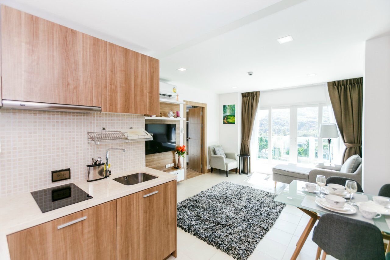 Прекрасные апартаменты с 2 спальнями и с видом на город в проекте Калипсо, на пляже Найхарн