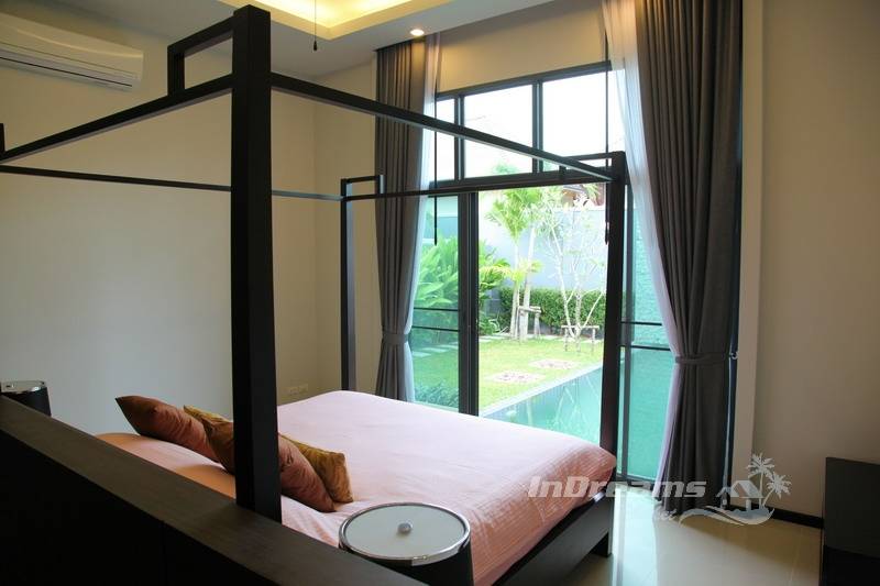 Прекрасная вилла с 2 спальнями и с видом на бассейн в проекте Оникс, на пляже Найхарн