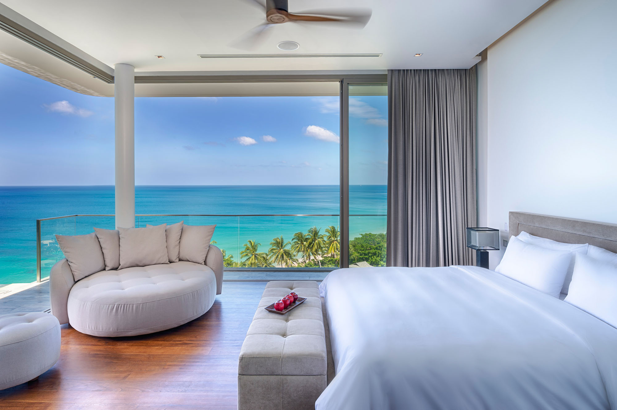 Великолепные апартаменты с 4 спальнями и с видом на море в проекте Малайвана, на пляже Найтон