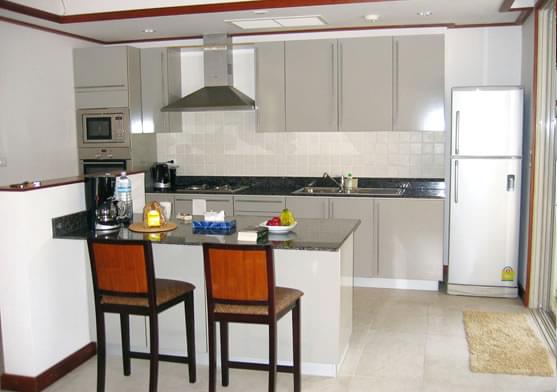 Cтильная вилла с 3 спальнями и с видом на море в проекте Катаманда, на пляже Ката