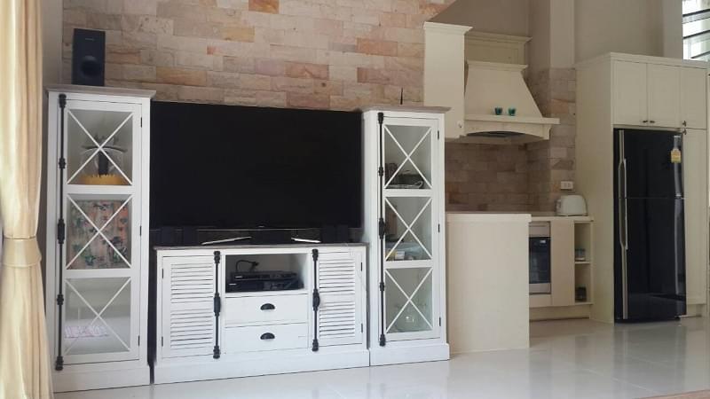 Шикарная вилла с 3 спальнями и с видом на сад в проекте Мед Вилладж, на пляже Равай