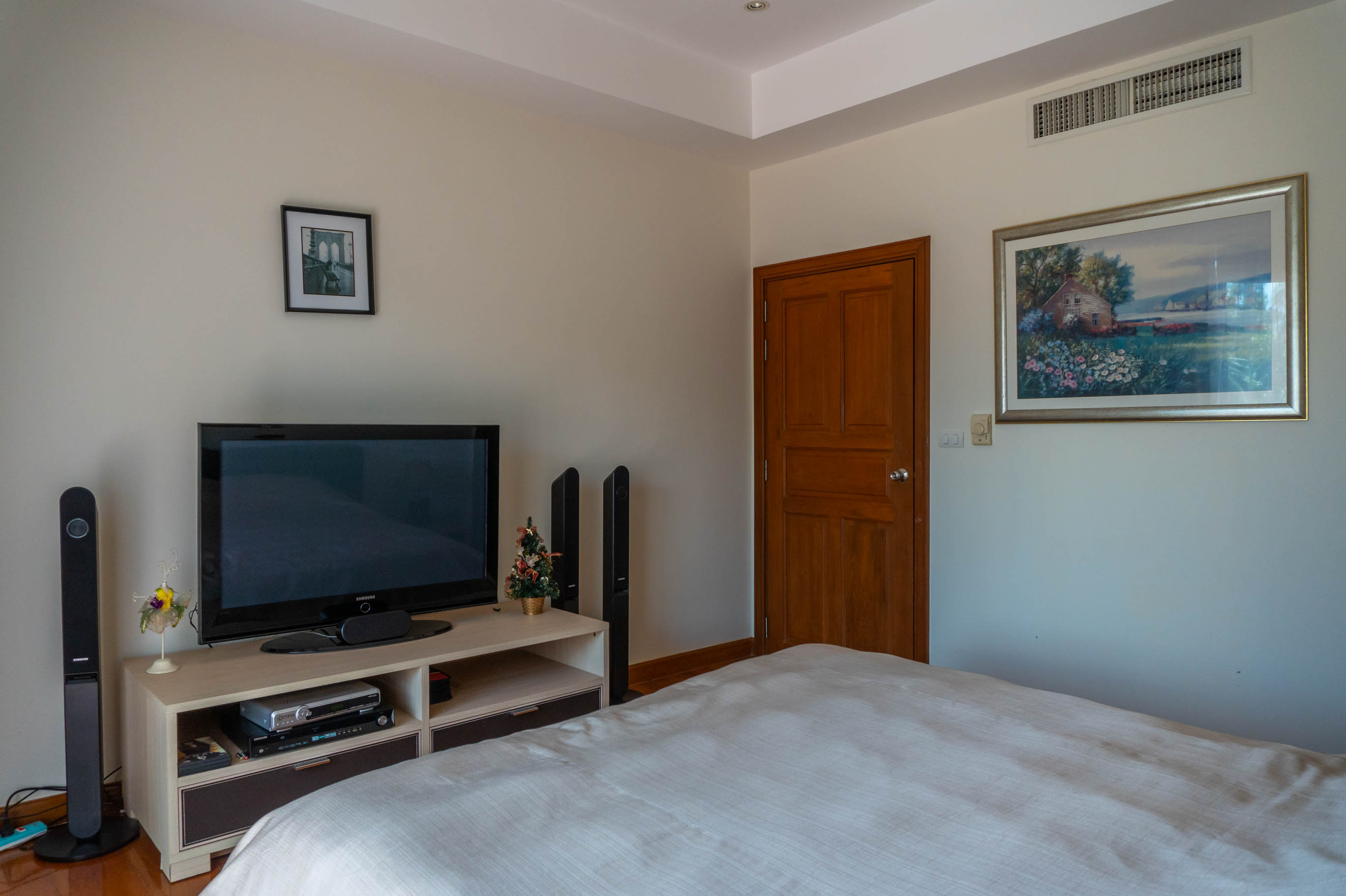 Property image - gallery 74