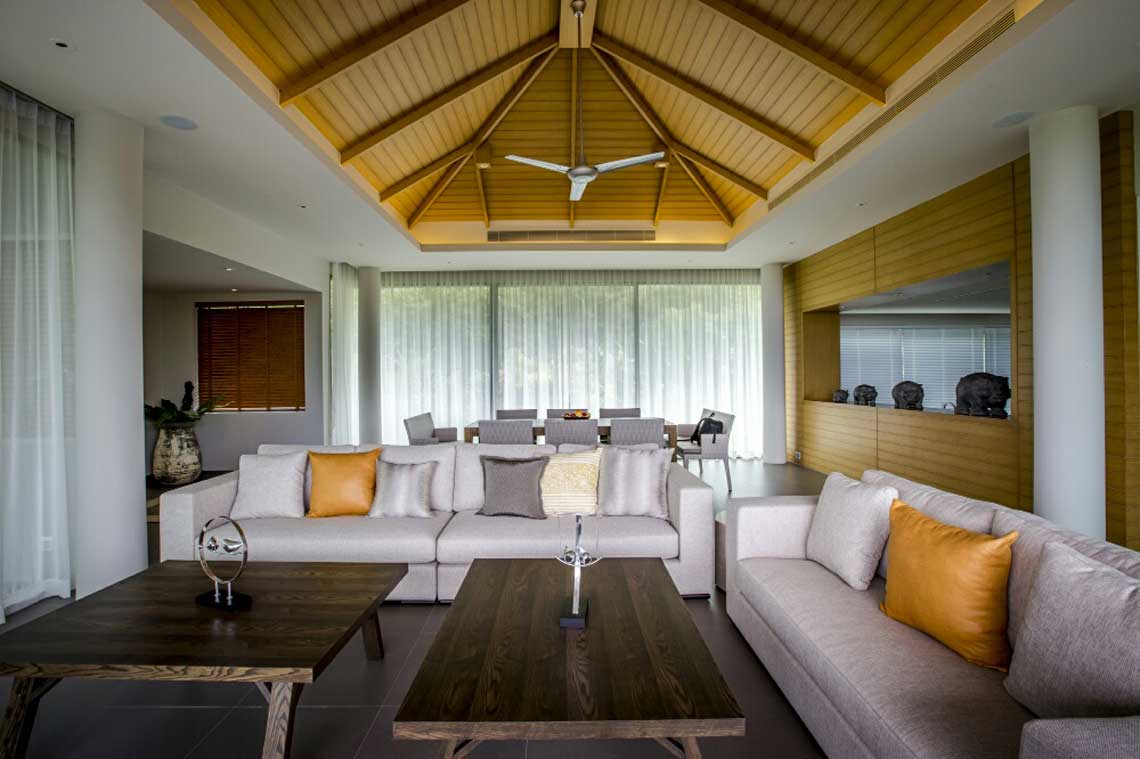 Роскошная вилла с 4 спальнями и с видом на море в проекте Ля Колин, на пляже Лаян 