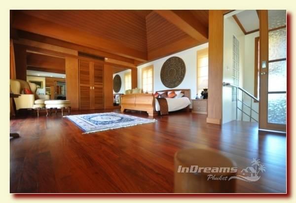 Комфортабельная вилла с 4 спальнями и с видом на бассейн в проекте Лагуна Хомс, на пляже Бангтао/Лагуна (+ Видео обзор)