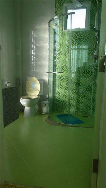 Удобная вилла с 3 спальнями и с видом на сад в проекте Мед Вилладж, на пляже Равай