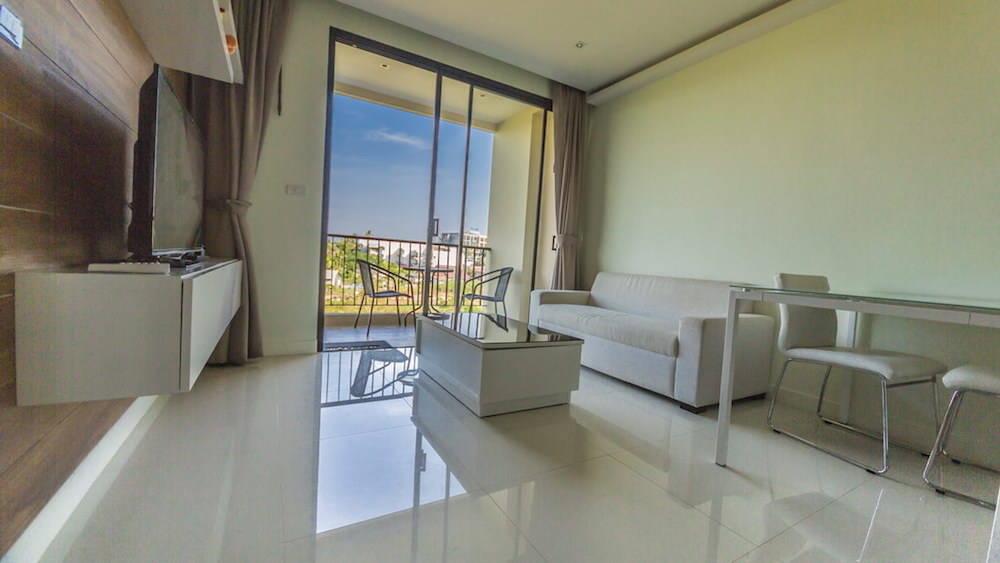 Потрясающие апартаменты с 1 спальней и с видом на горы в проекте Лаго, на пляже Найхарн