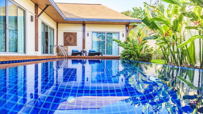 Удобная вилла с 2 спальнями и с видом на бассейн в проекте Кокянг, на пляже Найхарн