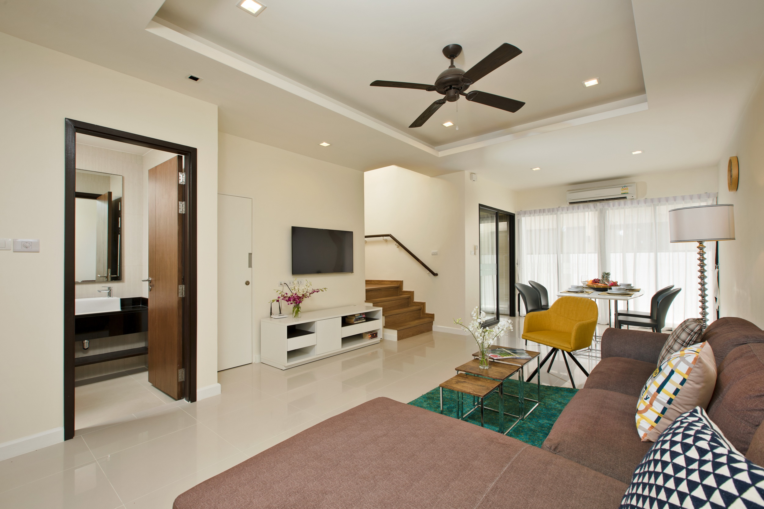 Великолепный таунхаус с 3 спальнями и с видом на сад в проекте Лагуна Парк, на пляже Бангтао/Лагуна