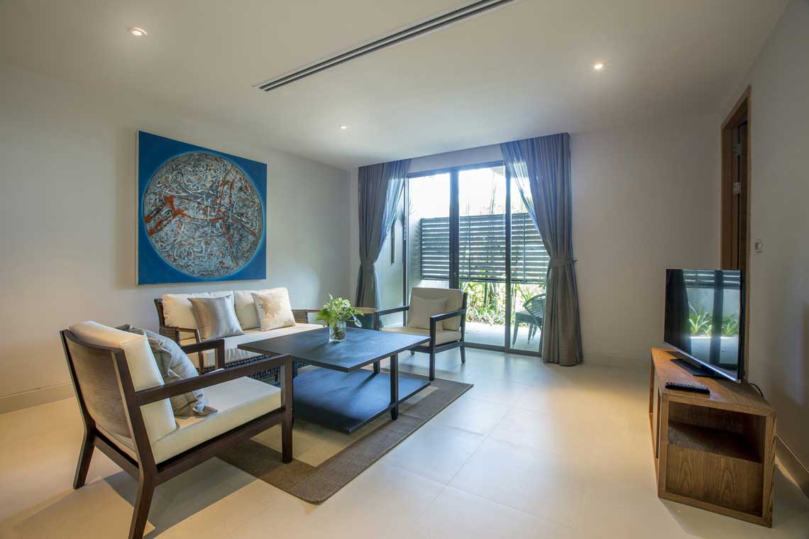 Сногсшибательная вилла премиум класса с 7 спальнями и с видом на море в проекте Ля Колин, на пляже Лаян 