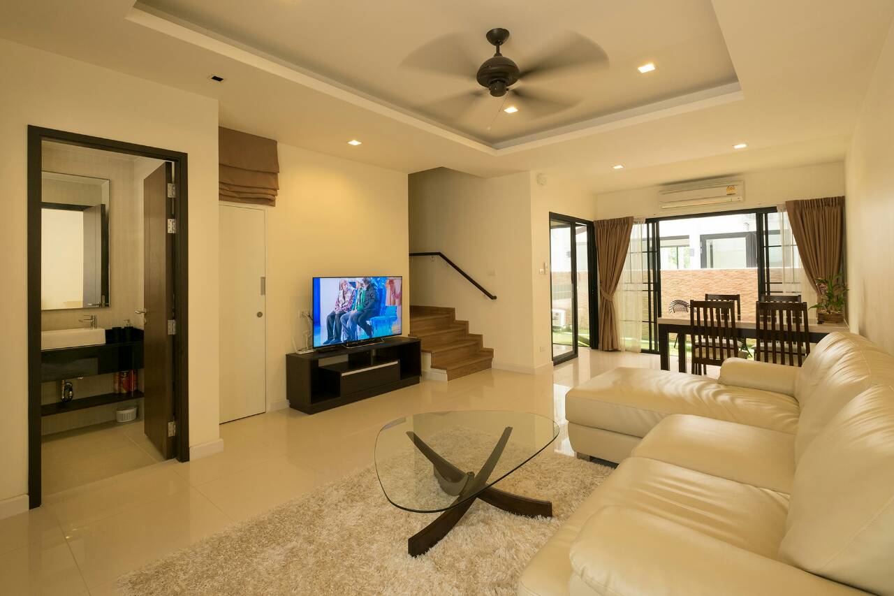 Шикарный таунхаус с 3 спальнями и с видом на горы в проекте Лагуна Парк, на пляже Бангтао/Лагуна