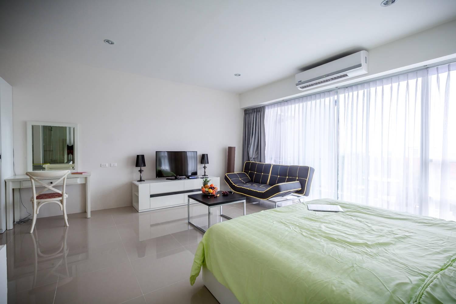 Великолепные апартаменты с 1 спальней и с видом на бассейн в проекте Карон Чик, на пляже Карон