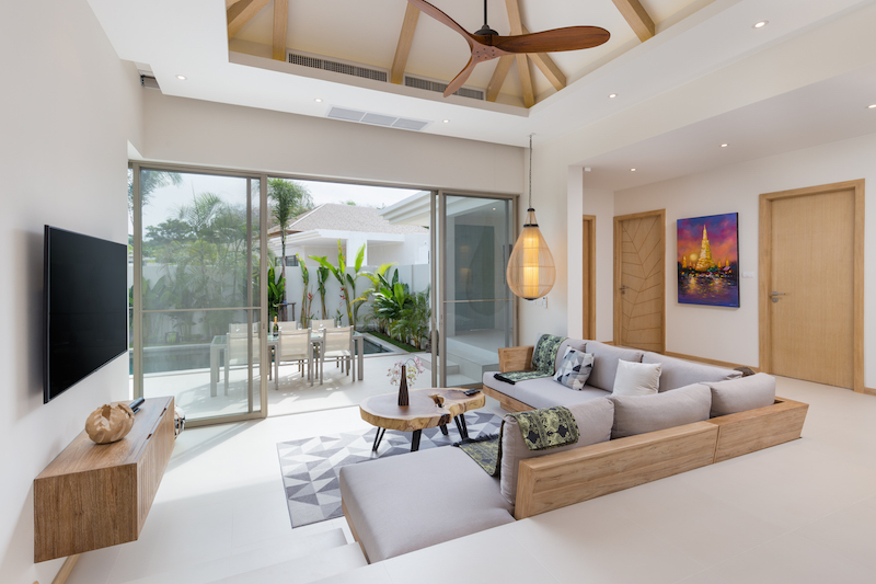 Роскошная вилла с 3 спальнями и с видом на бассейн в проекте Тричада, на пляже Бангтао/Лагуна