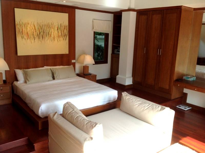 Сногсшибательная вилла с 4 спальнями и с видом на бассейн в проекте Сайтан, на пляже Бангтао/Лагуна (+ Видео обзор)