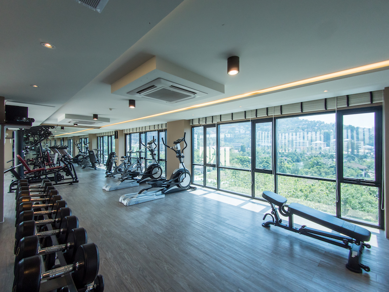 Cтильные апартаменты с 1 спальней и с видом на море в проекте Аристо, на пляже Сурин