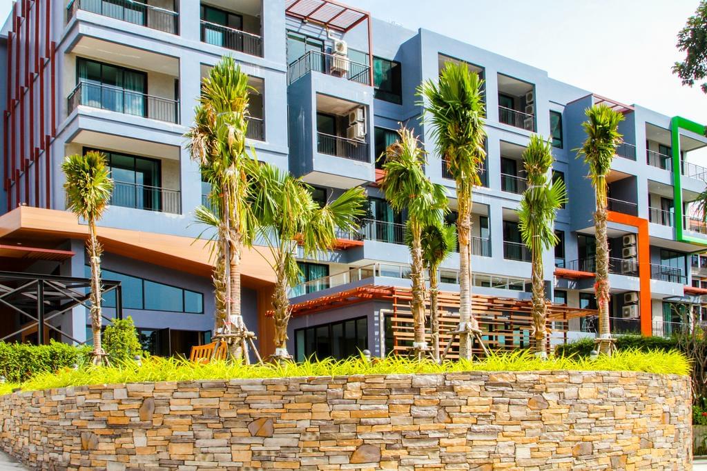 Комфортабельные апартаменты с 1 спальней и с видом на город в проекте Ре Лайф, на пляже Найхарн