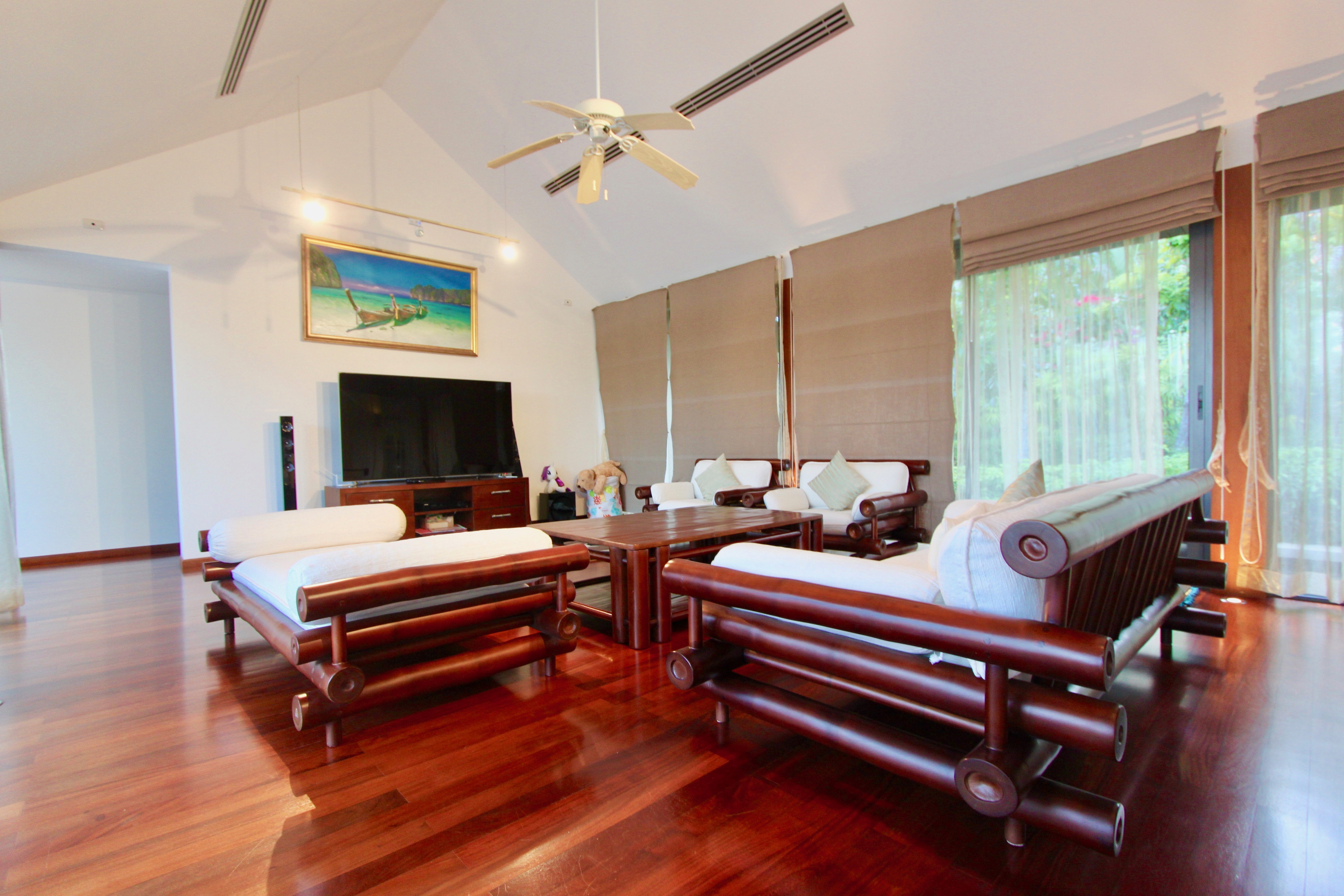 Property image - gallery 38