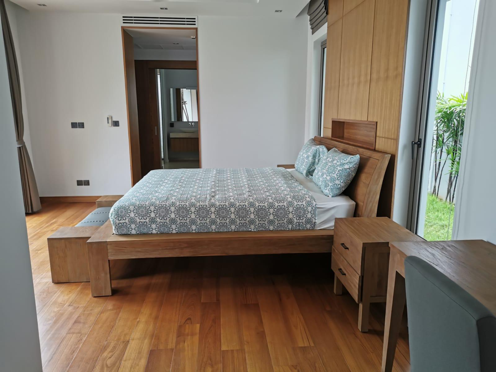 Шикарная вилла с 2 спальнями и с видом на бассейн в проекте Анчан Хиллс, на пляже Бангтао/Лагуна (+ Видео обзор)