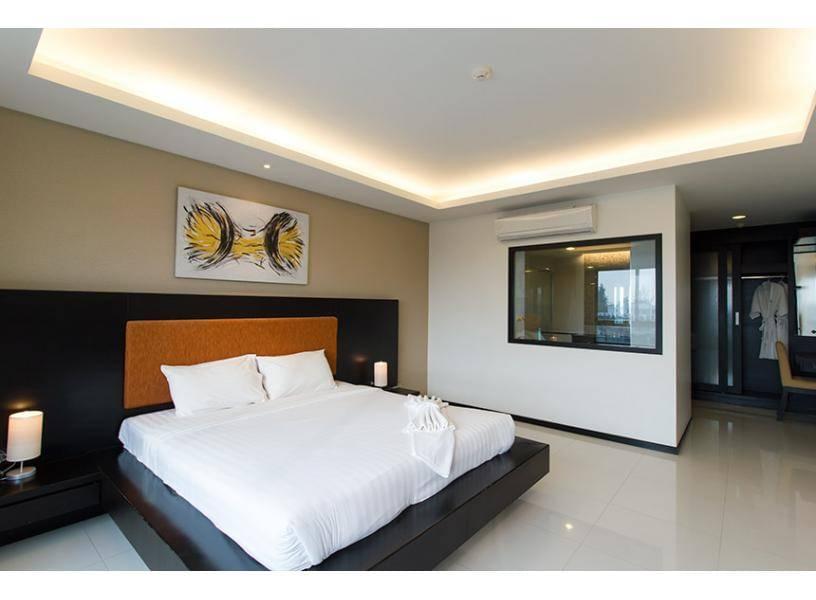 Модные апартаменты с 2 спальнями и с видом на бассейн в проекте Реджент Камала, на пляже Камала 