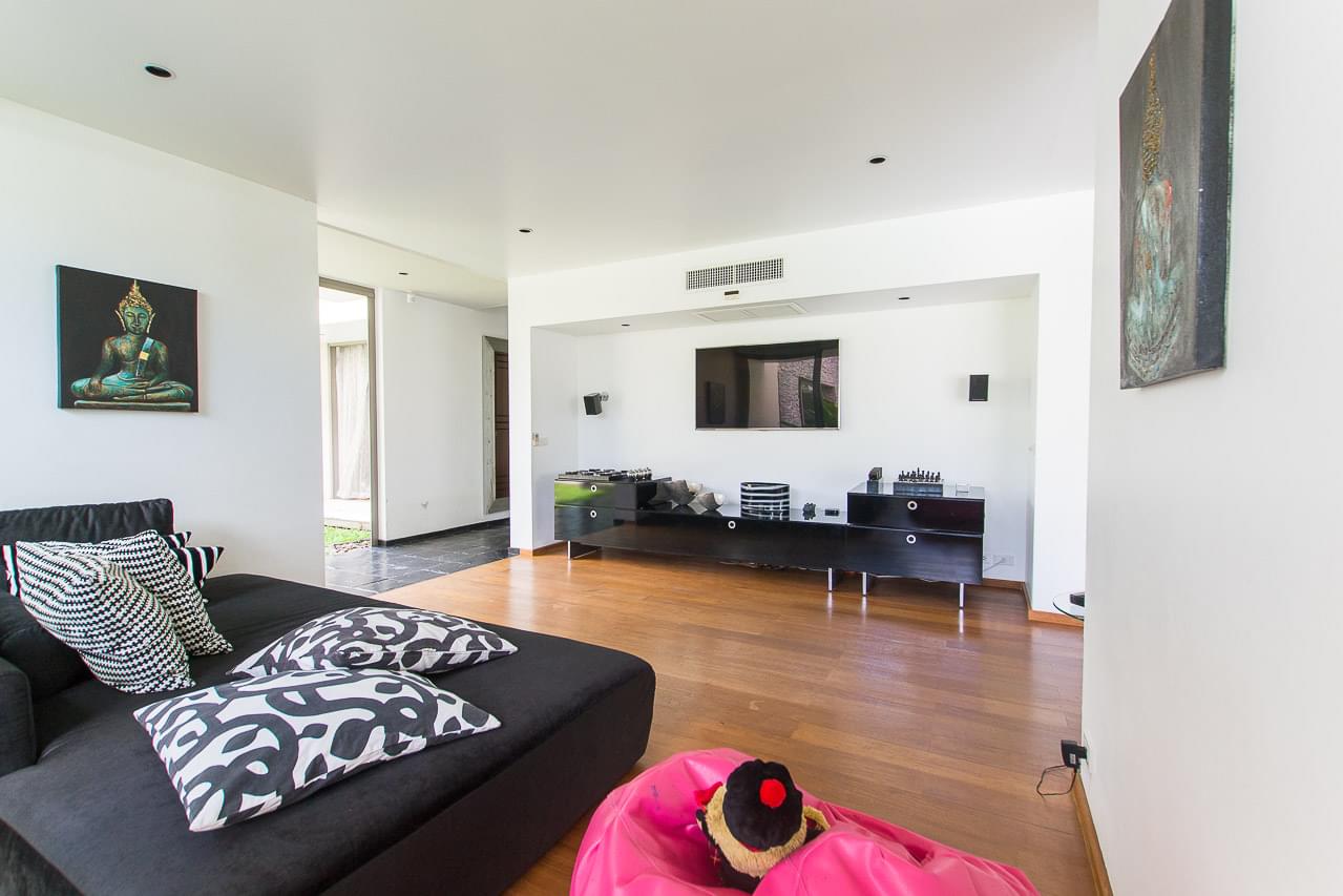 Потрясающая вилла с 4 спальнями и с видом на бассейн в проекте Лаян Хиллс Естейт, на пляже Бангтао/Лагуна