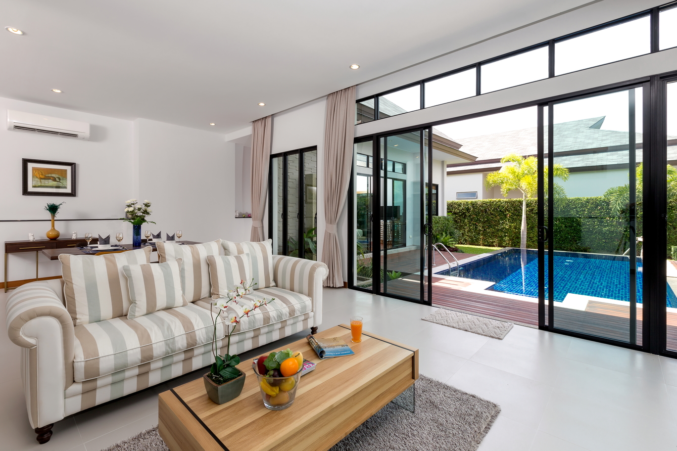 Роскошная вилла с 3 спальнями и с видом на бассейн в проекте Танод Эстэйт, на пляже Бангтао/Лагуна