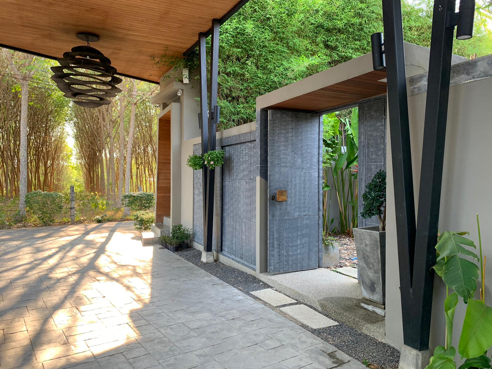 Property image - photo 2