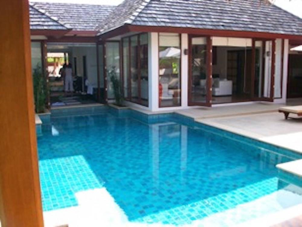 Шикарная вилла с 3 спальнями и с видом на бассейн в проекте Тай Бали, на пляже Бангтао/Лагуна