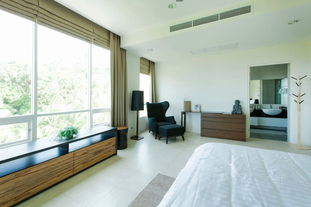 Модные апартаменты с 2 спальнями и с видом на море в проекте Карон Хилл, на пляже Карон