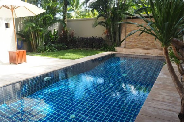 Роскошная вилла с 2 спальнями и с видом на бассейн в проекте Зе Резиденс Бангтао, на пляже Бангтао/Лагуна (+ Видео обзор)