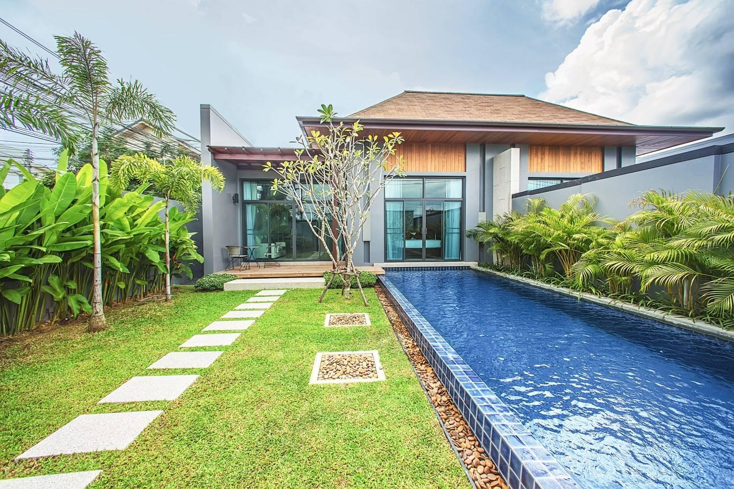 Превосходная вилла с 2 спальнями и с видом на бассейн в проекте Оникс, на пляже Найхарн