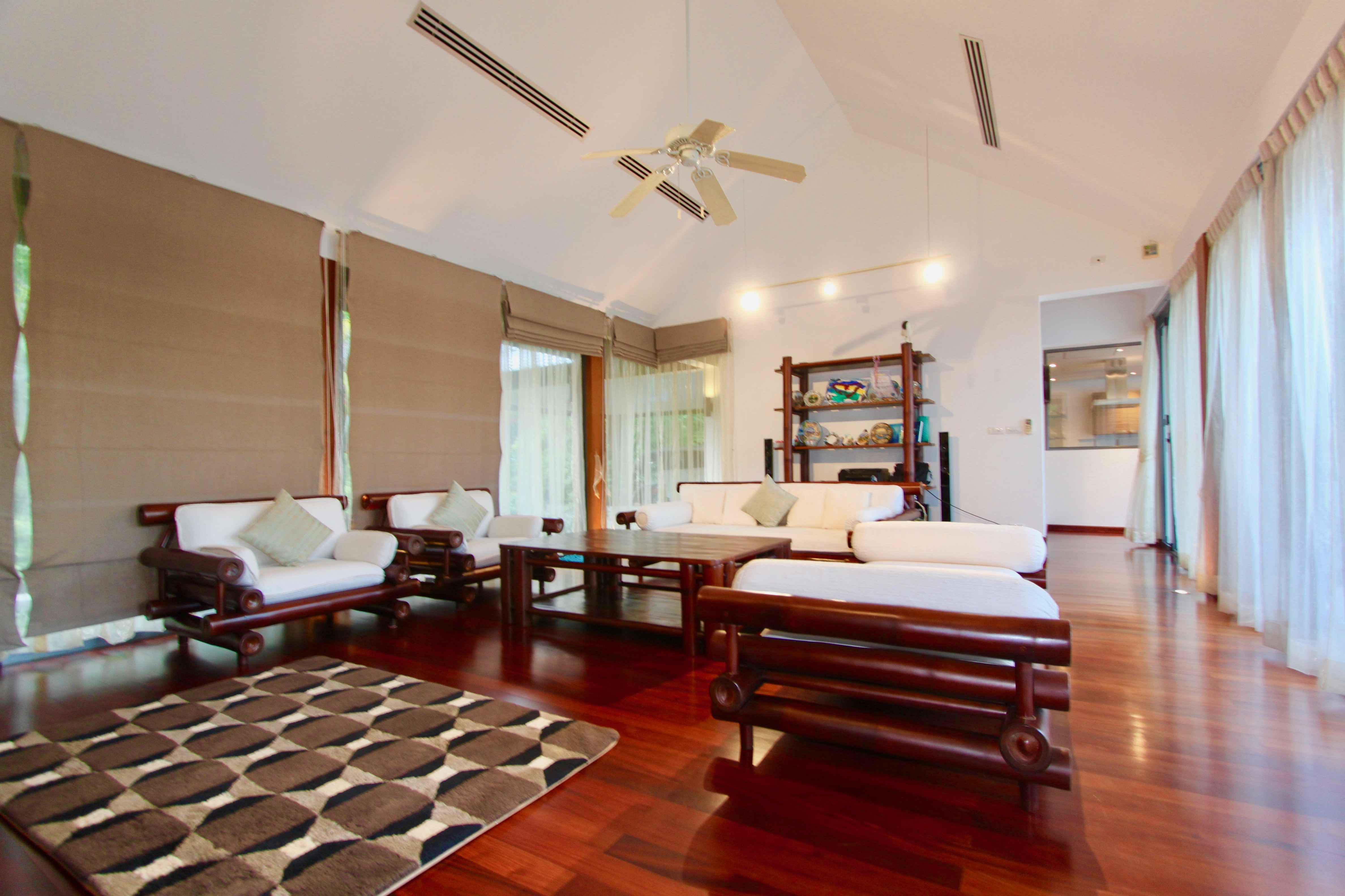 Property image - gallery 39