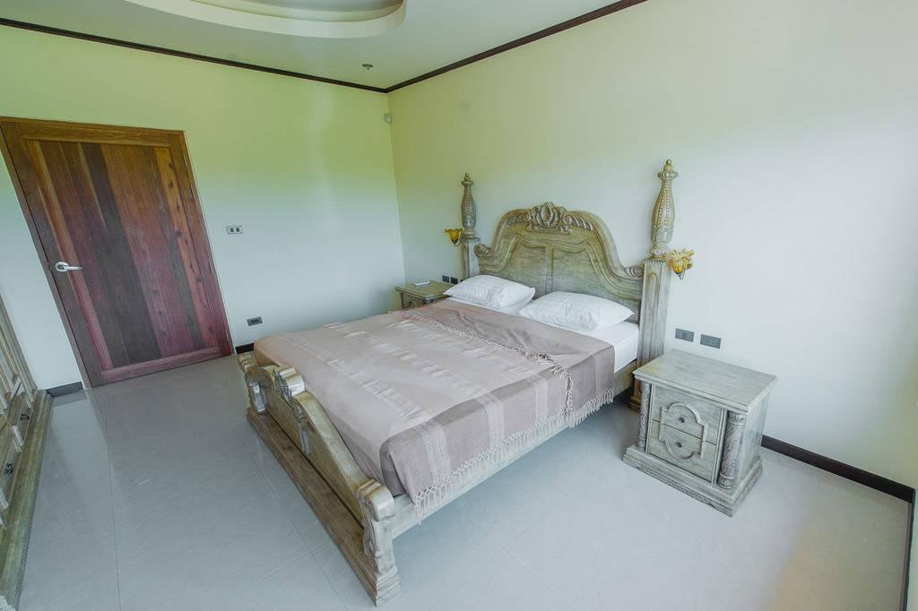 Сказочная вилла с 6 спальнями и с видом на бассейн в проекте Платинум Резиденс, на пляже Равай