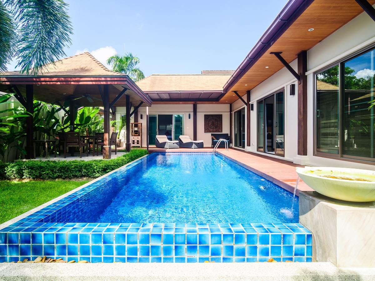 Прекрасная вилла с 3 спальнями и с видом на бассейн в проекте Ниш Виллас, на пляже Найхарн