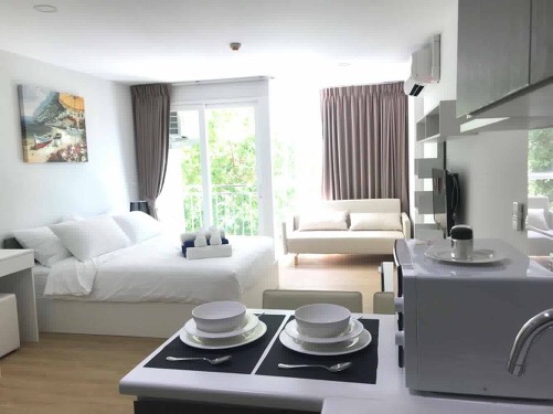 Потрясающие апартаменты студия и с видом на город в проекте Ката Озон, на пляже Ката