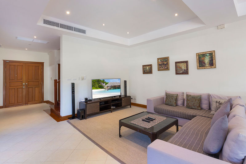 Сногсшибательная вилла с 4 спальнями и с видом на бассейн в проекте Ангсана Виллас Резорт, на пляже Бангтао/Лагуна (+ Видео обзор)