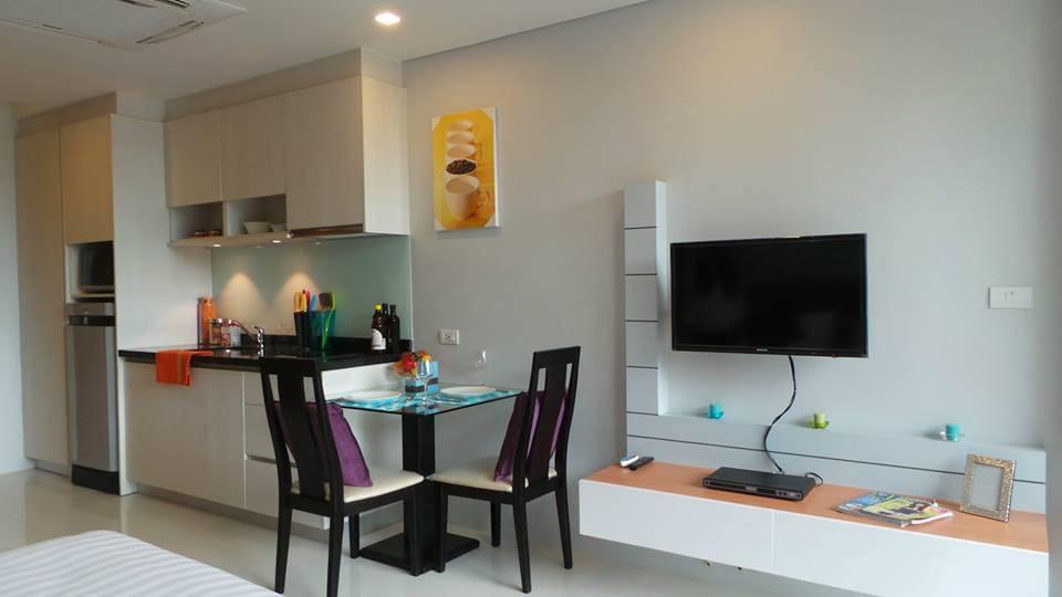 Восхитительные апартаменты с 1 спальней и с видом на бассейн в проекте Эт Зе Три, на пляже Равай