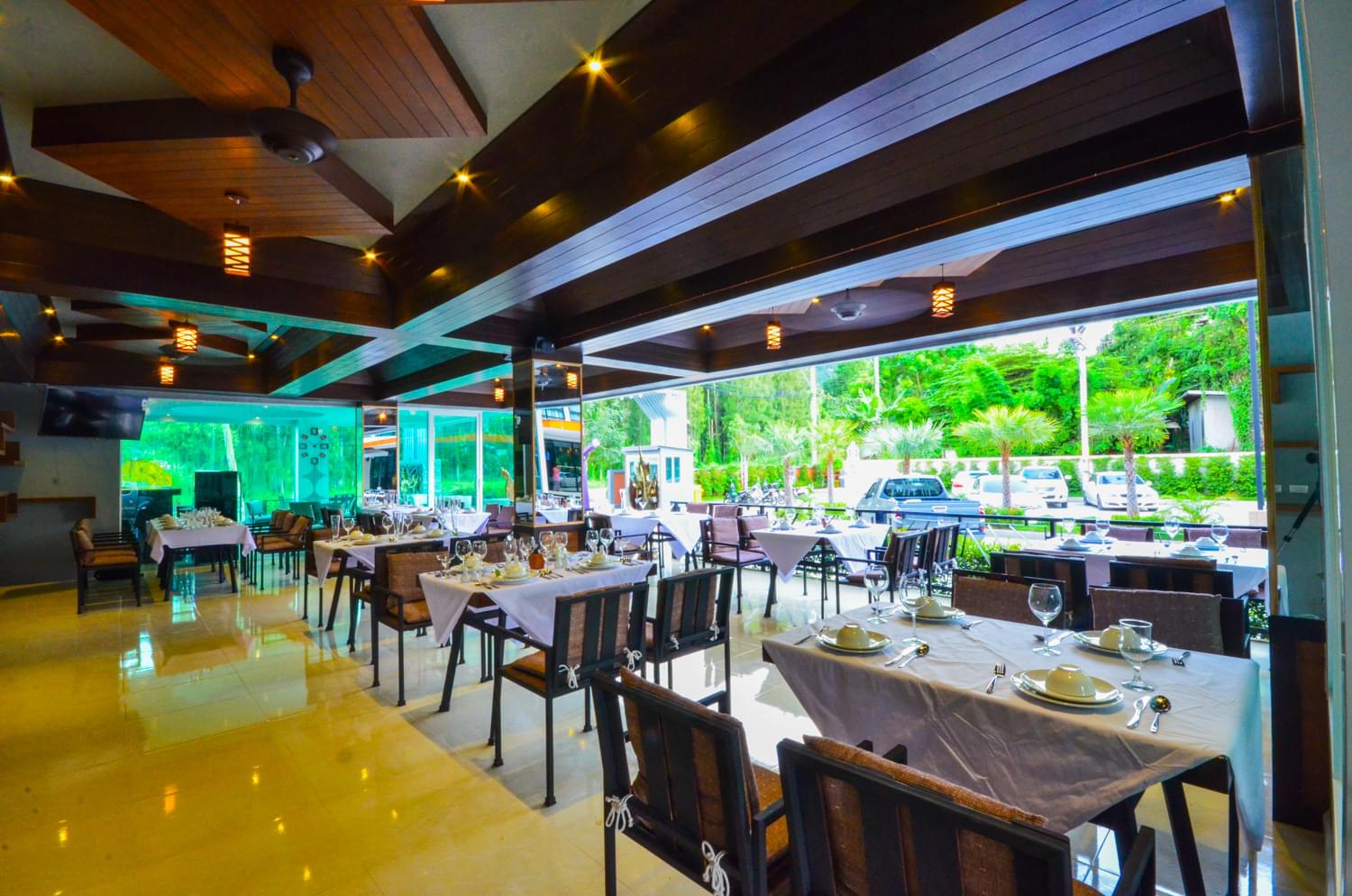 Потрясающие апартаменты с 1 спальней и с видом на сад в проекте Зе Найс Кондотель, на пляже Бангтао/Лагуна