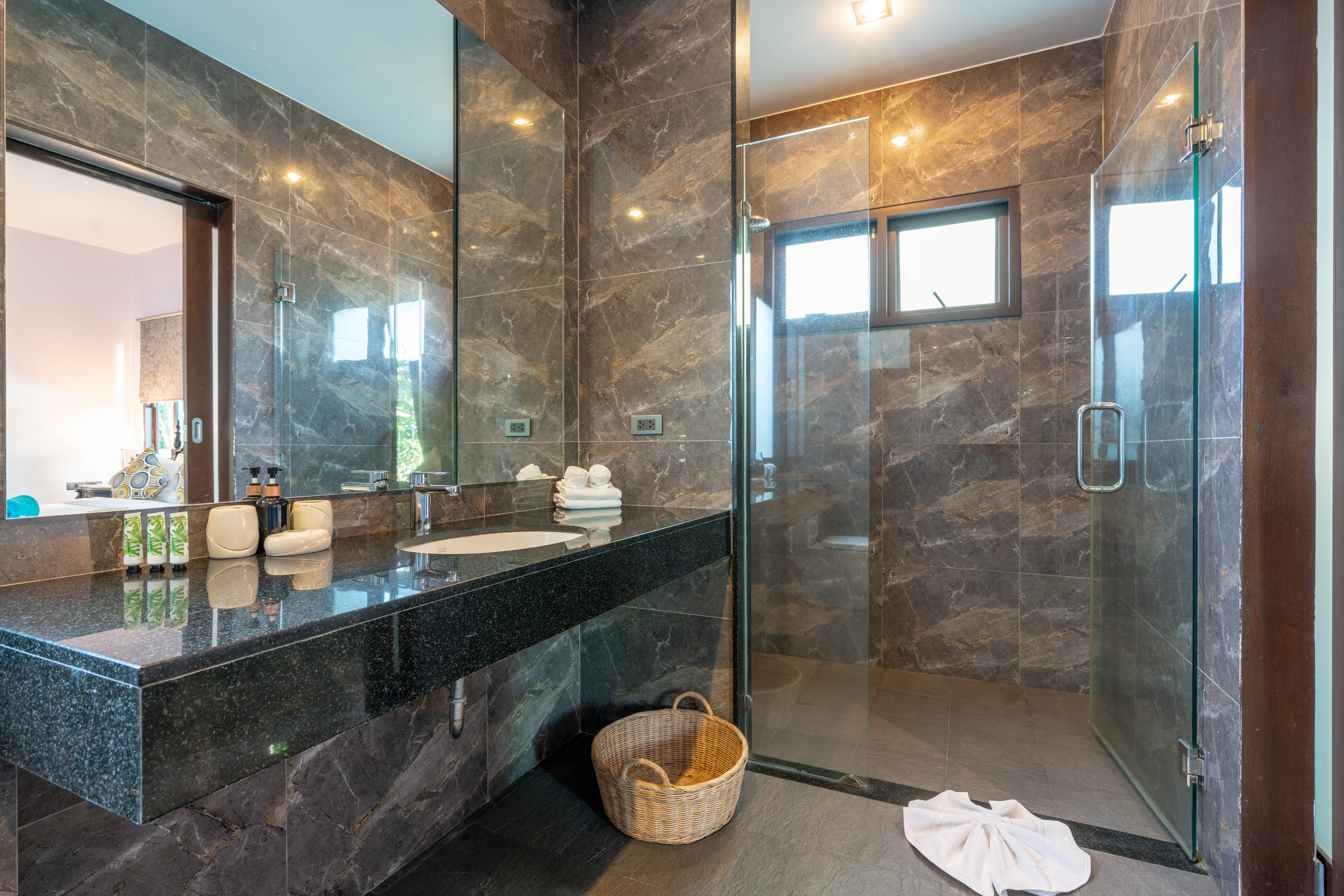 Property image - gallery 36