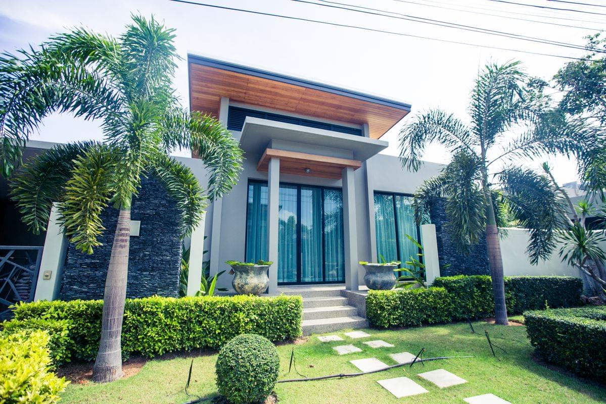 Модная вилла с 3 спальнями и с видом на бассейн в проекте Модерн Зен, на пляже Найхарн