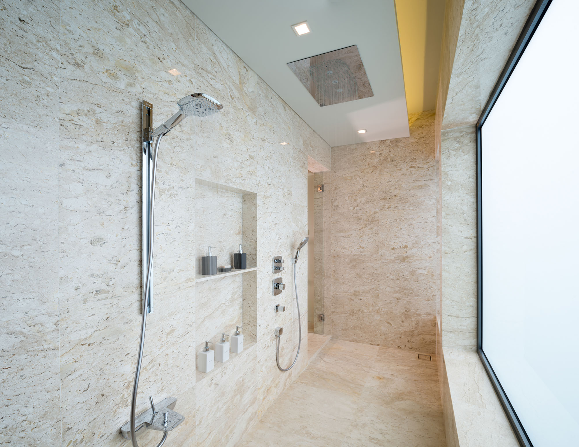 Property image - gallery 17