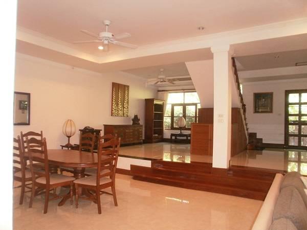 Потрясающая вилла с 2 спальнями и с видом на бассейн в проекте Лейкшор виллас, на пляже Бангтао/Лагуна