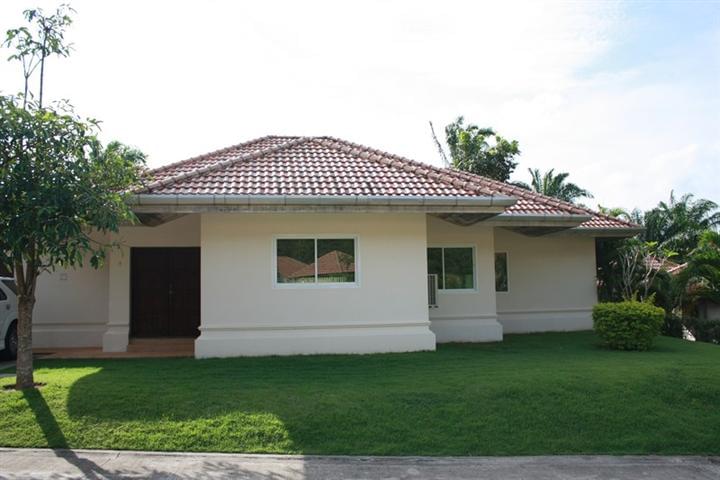 Роскошная вилла с 2 спальнями и с видом на бассейн в проекте Лох Палм, на пляже Кату