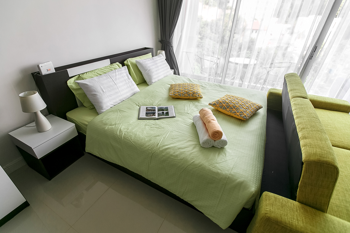 Cтильные апартаменты с 1 спальней и с видом на бассейн в проекте Карон Чик, на пляже Карон