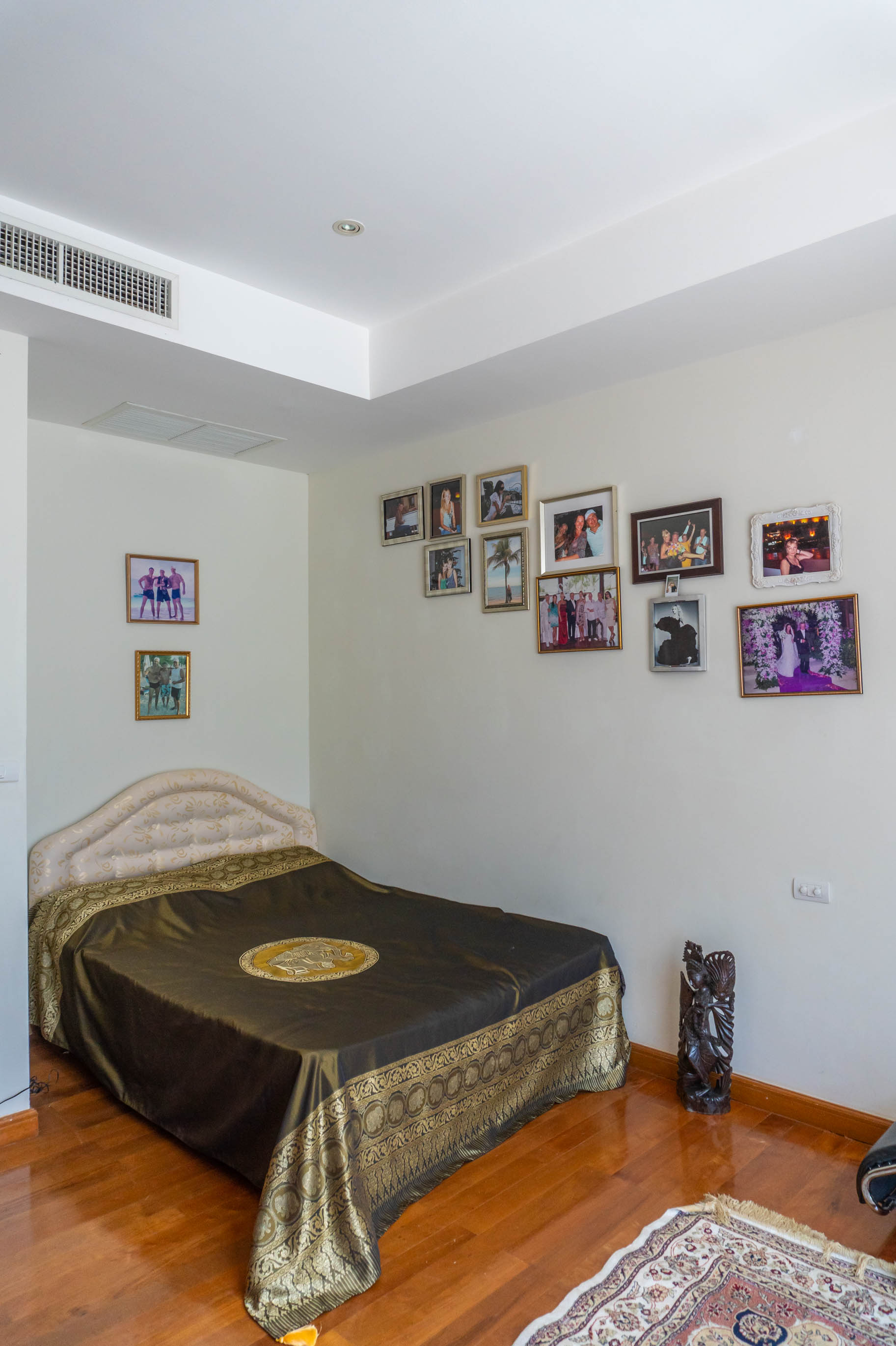 Property image - gallery 162