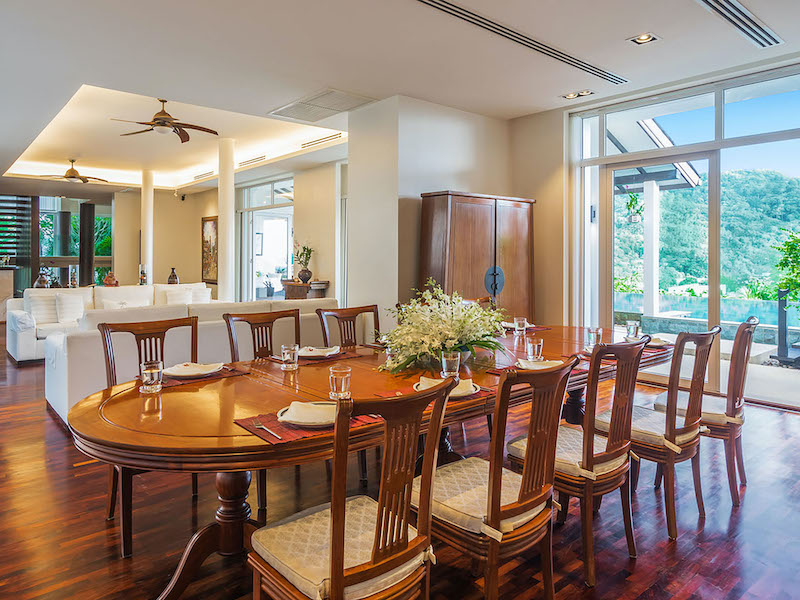 Прекрасная вилла премиум класса с 6 спальнями и с видом на море в проекте Катаманда, на пляже Ката