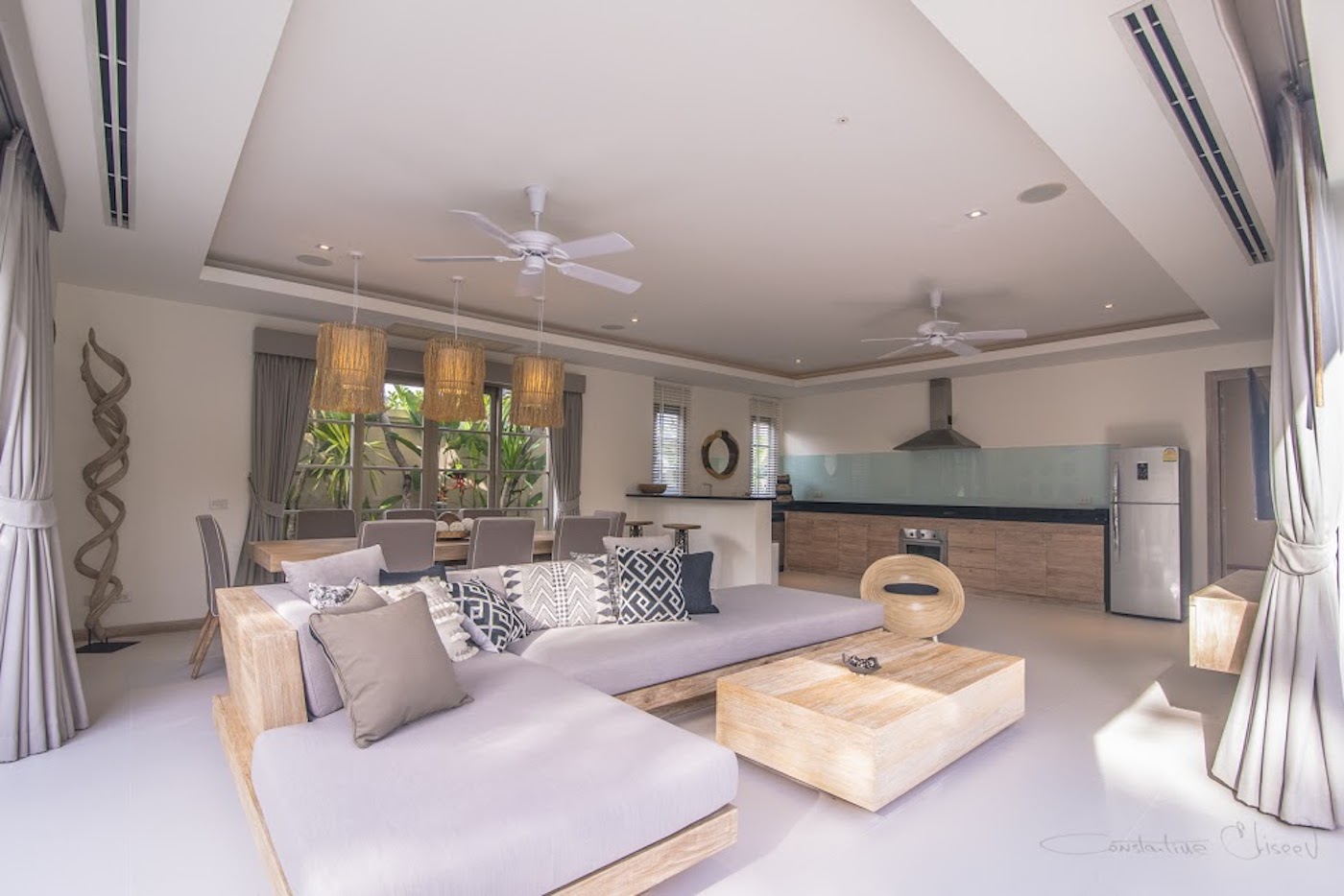 Удобная вилла с 3 спальнями и с видом на бассейн в проекте Зе Резиденс Бангтао, на пляже Бангтао/Лагуна (+ Видео обзор)