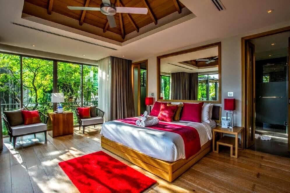 Потрясающая вилла премиум класса с 7 спальнями и с видом на море в проекте Ля Колин, на пляже Лаян 