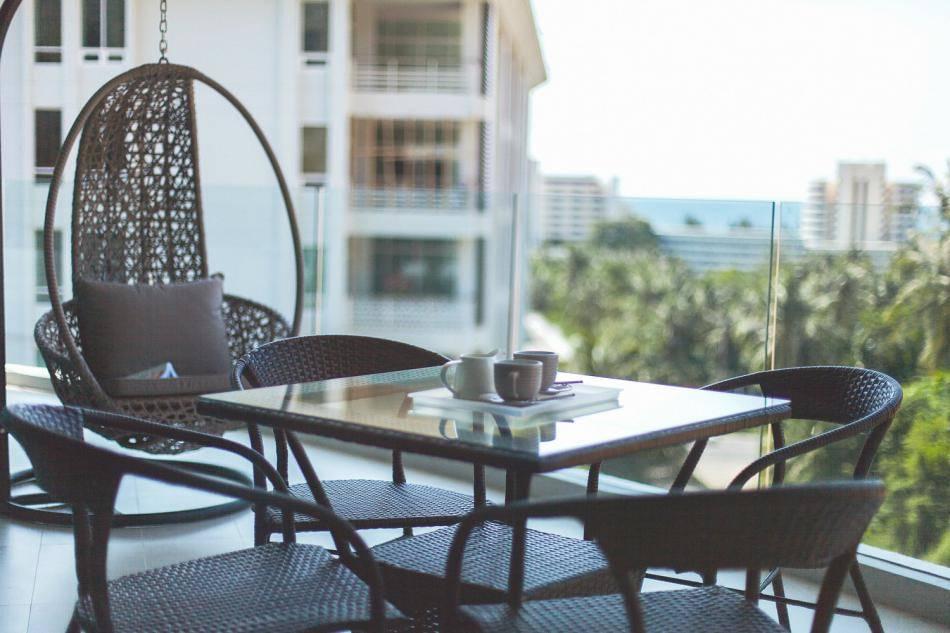 Сказочные апартаменты с 2 спальнями и с видом на бассейн в проекте Карон Хилл, на пляже Карон