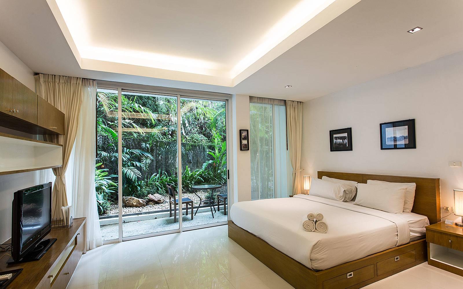 Сказочные апартаменты с 1 спальней и с видом на горы в проекте Зе Tрис резиденс, на пляже Камала 