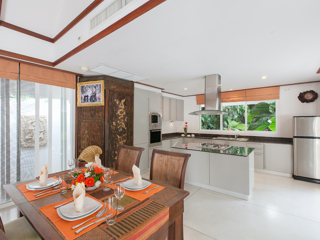 Комфортабельная вилла с 3 спальнями и с видом на море в проекте Катаманда, на пляже Ката